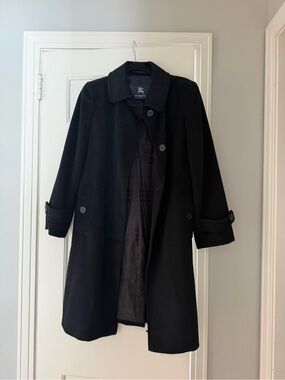 Burberry Black Single-Breasted Trench Coat USA small